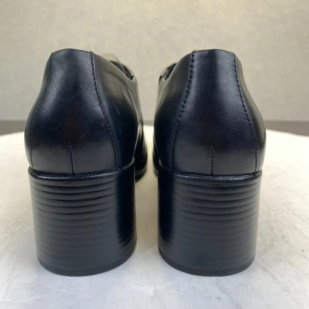 Clarks 30099‎ Black Leather Ankle Boots Heel Womans Size 9 M